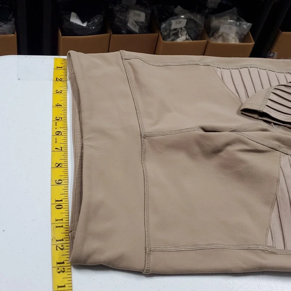 Alo Womens Stacked Pull On Tapered Leggings Size S Beige Low Rise Athletic Gym
